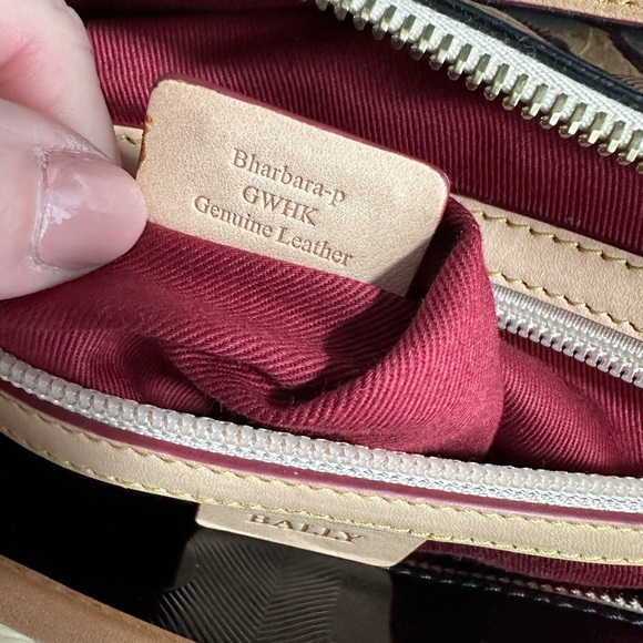 Bally pristine black patent and tan leather zip top handbag tote bag - Picture 13 of 14